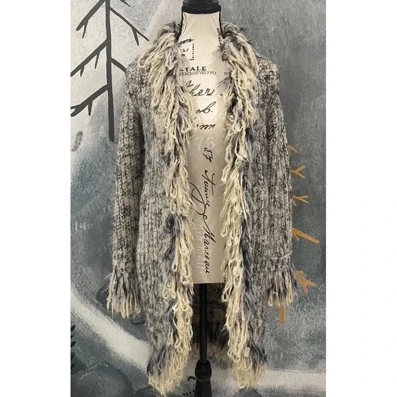 Urban outfitters Willow Fringe Cardigan Medium NWOT - Picture 3 of 13
